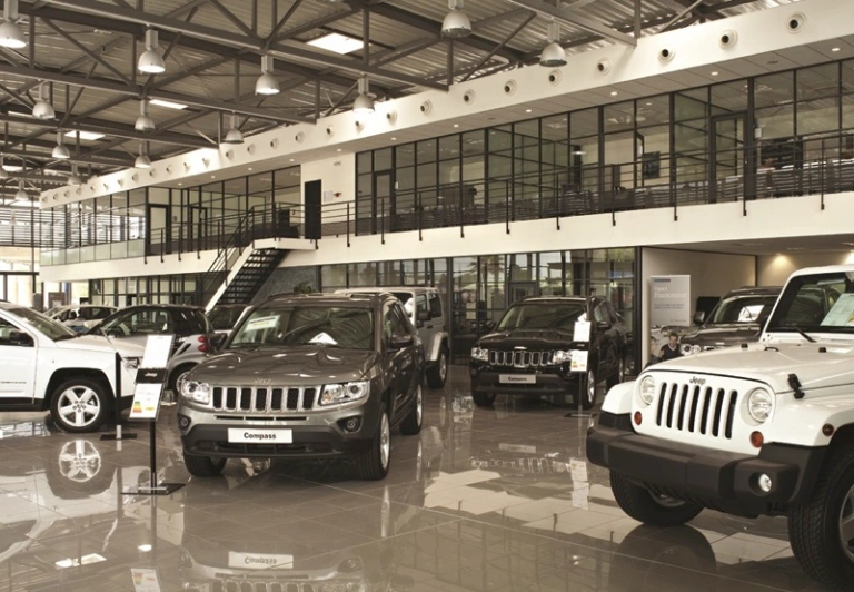 Systeemwanden en gipsplaten afwerking afbouw automotive